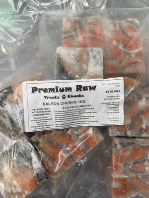 /Images/Products/premiumrawtreats/premiumrawtreats-chunks--salmonchunks1kg.jpg
